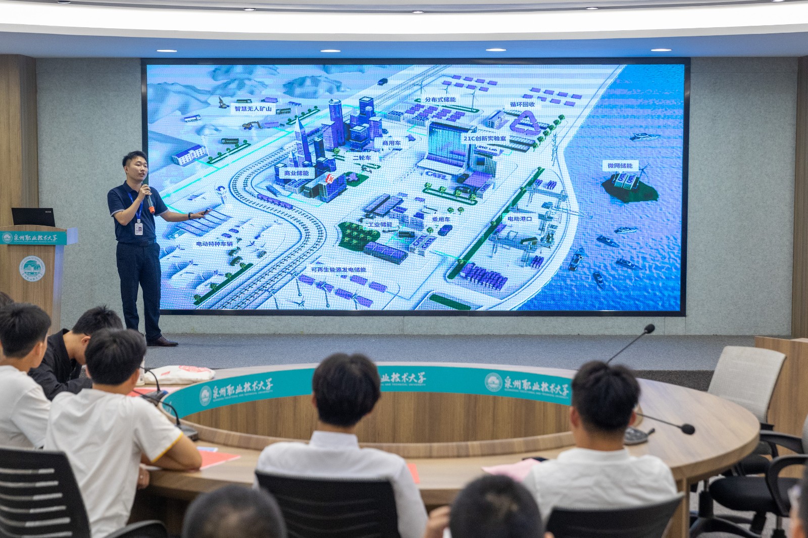 C12A9143.jpg C12A9143.jpg